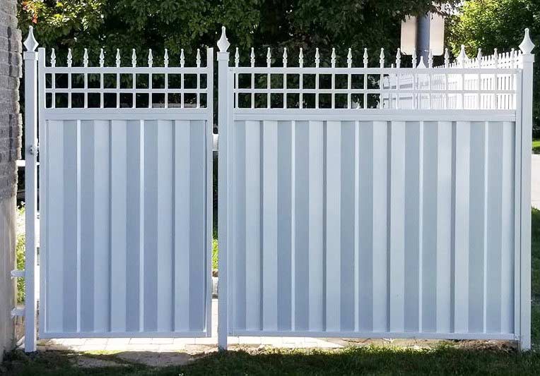 Privacy fence