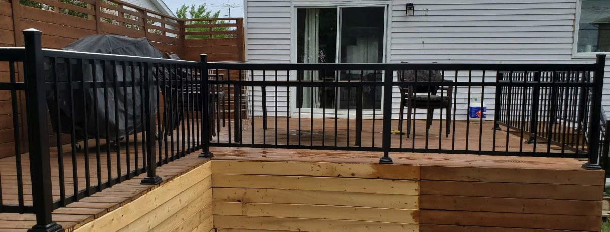 Aluminum railing